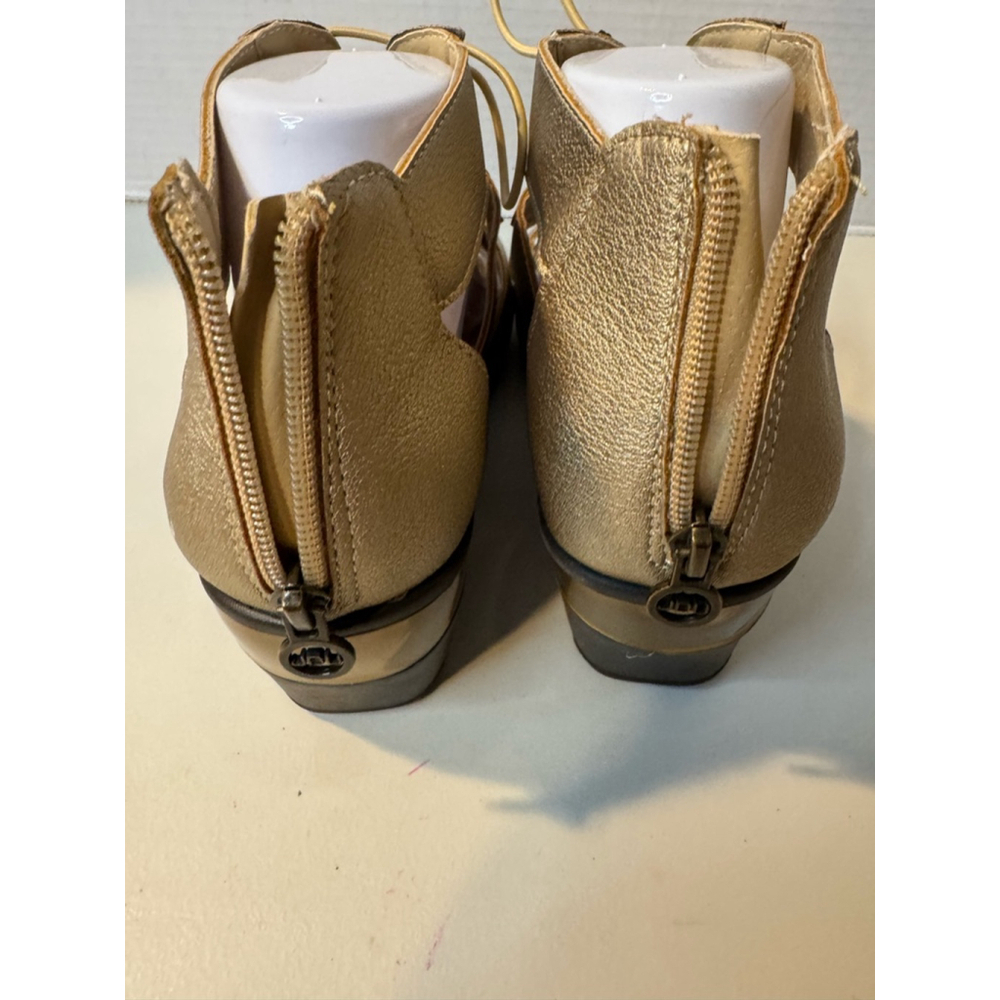 JBU Memory Foam by Jambu Gold Sandals Size 9M - Picture 6 of 9